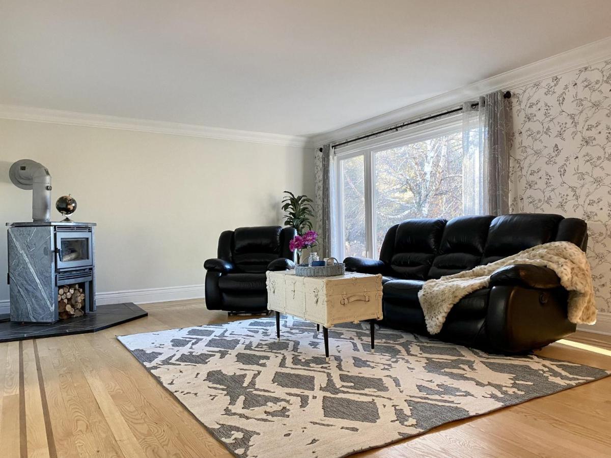5000+ Sqft Cottage Near Toronto Bolton Екстериор снимка