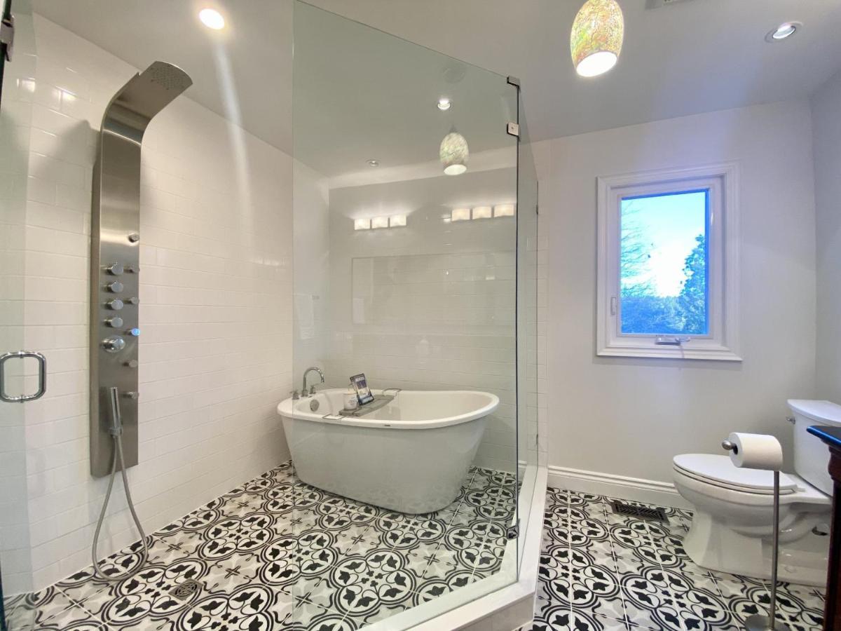 5000+ Sqft Cottage Near Toronto Bolton Екстериор снимка